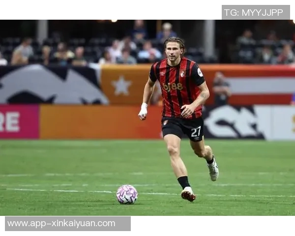 恩里克因伤病潮调整战术多名球员尝试伪九号位新角色