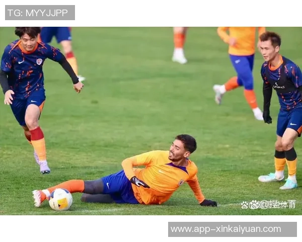 山东泰山热身赛遭遇青岛西海岸逆转最终以一球之差落败