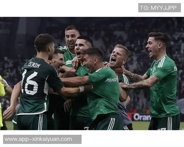 费耶诺德中场昆滕廷伯合同明夏到期被尤文推荐关注